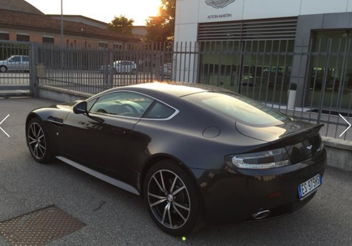 Left hand drive ASTON MARTIN V12 V12 VANTAGE S